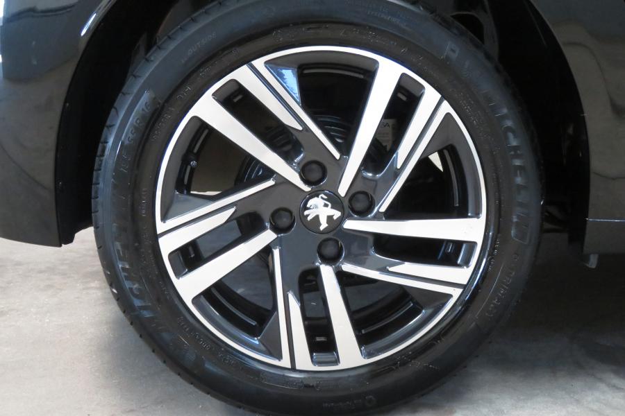 peugeot-208-2023-gasolina-1199cc