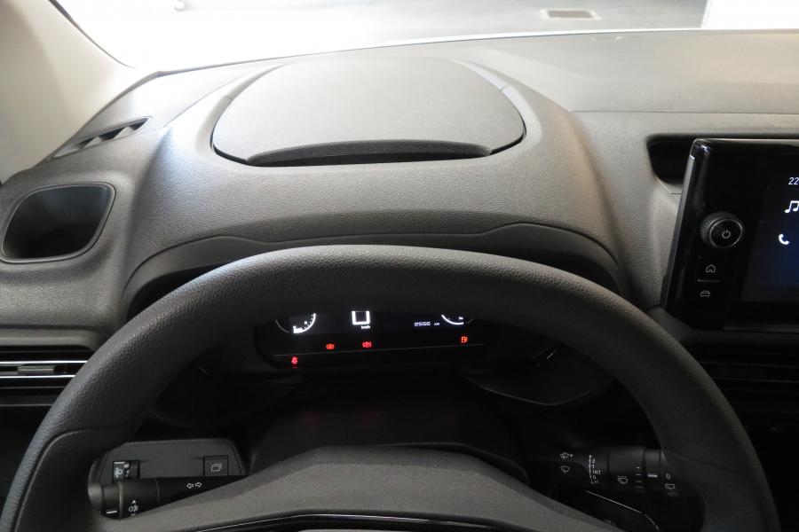 opel-combo-2025-diesel-1499cc