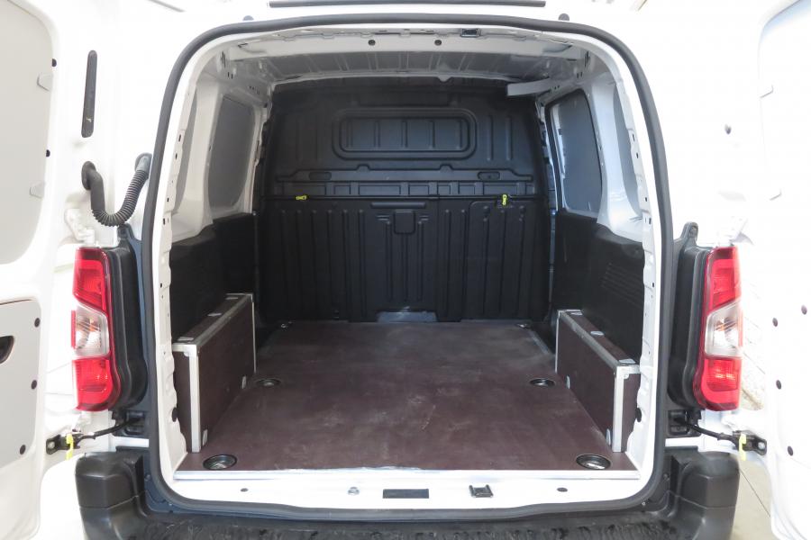 opel-combo-2025-diesel-1499cc