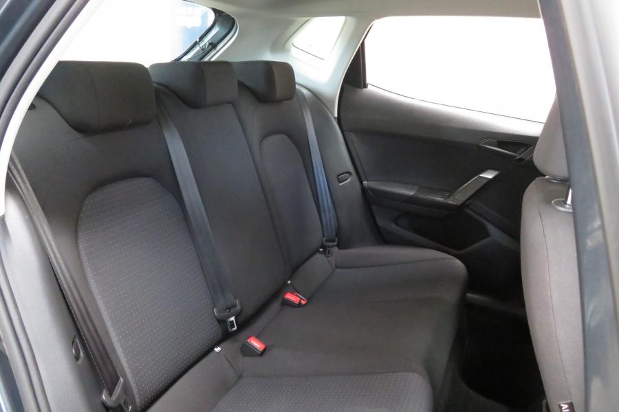 seat-ibiza-2023-gasolina-999cc