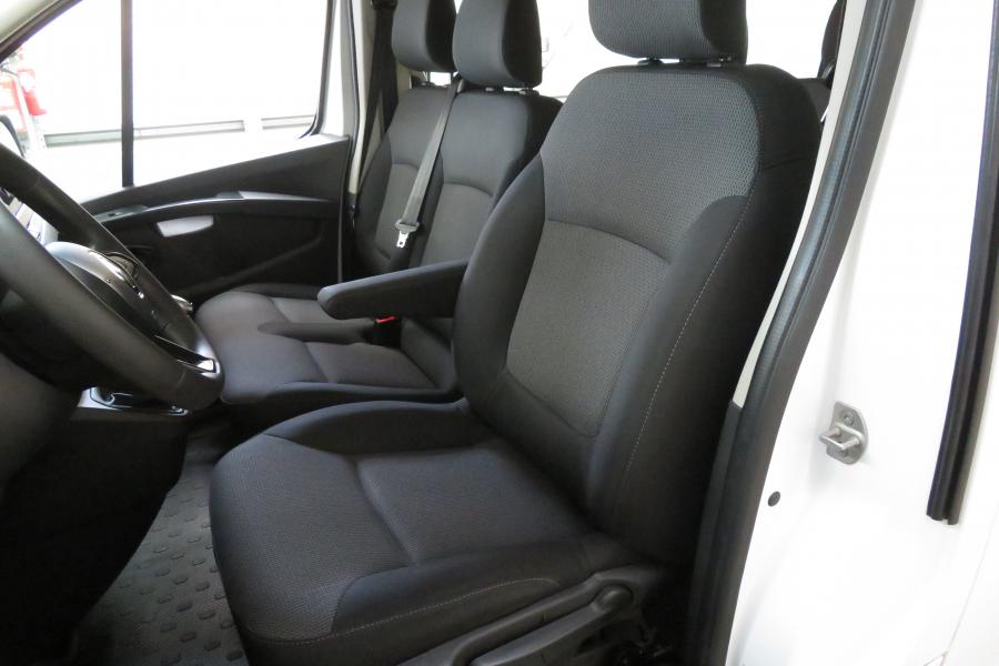 renault-trafic-2023-diesel-1997cc