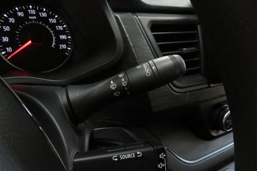 renault-trafic-2023-diesel-1997cc