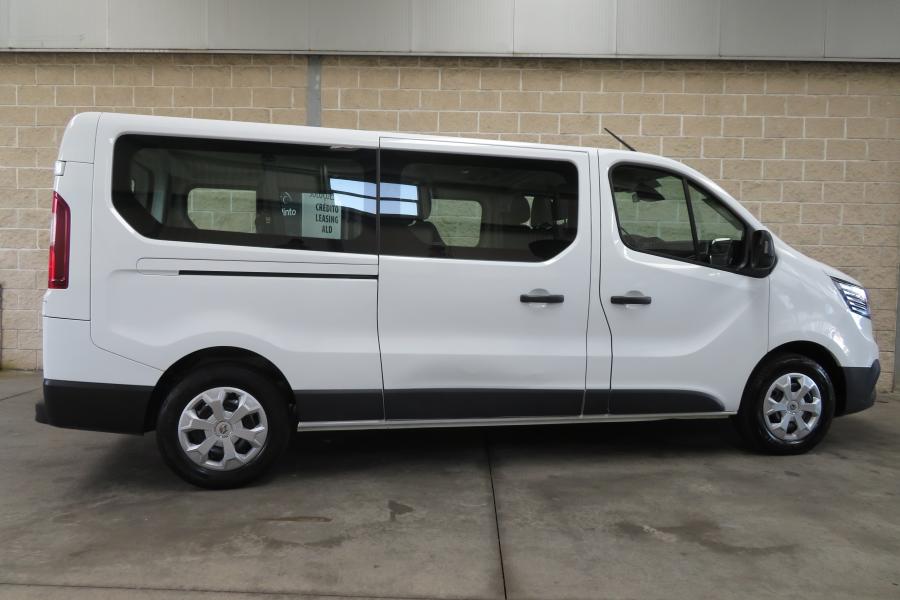 renault-trafic-2023-diesel-1997cc