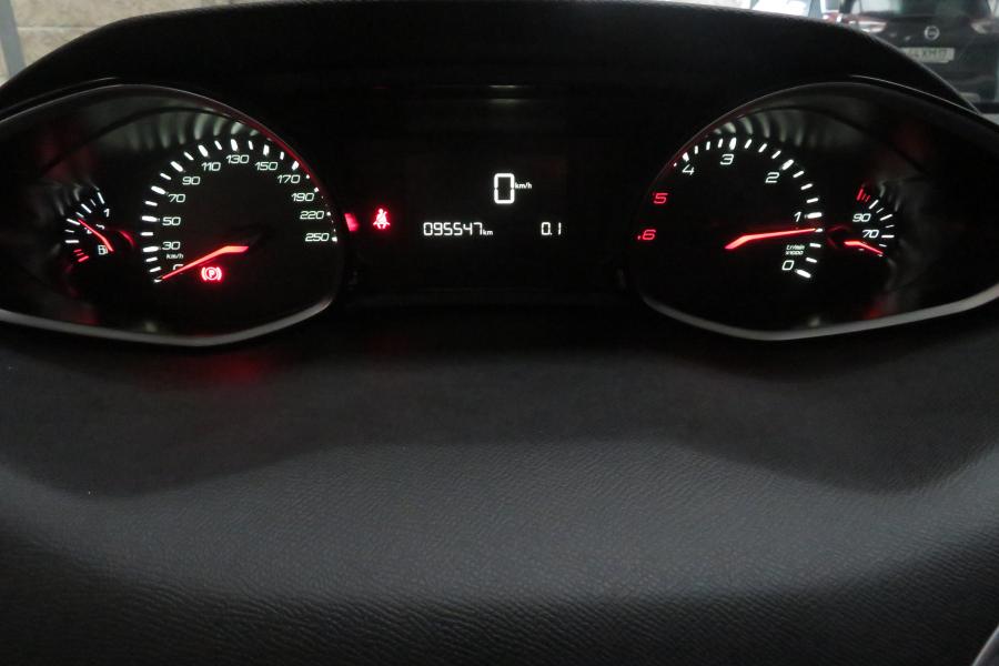 peugeot-308-sw-2019-diesel-1499cc