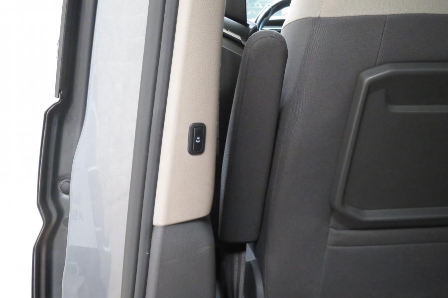 volkswagen-routan-2023-diesel-1968cc