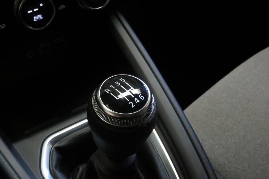 mitsubishi-colt-2025-gasolina-999cc