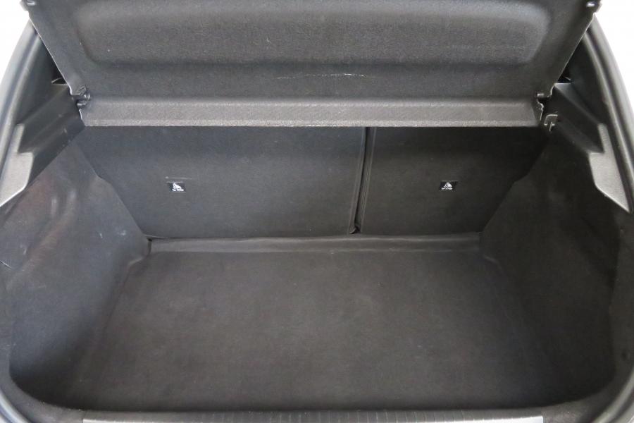 peugeot-208-2024-gasolina-1199cc