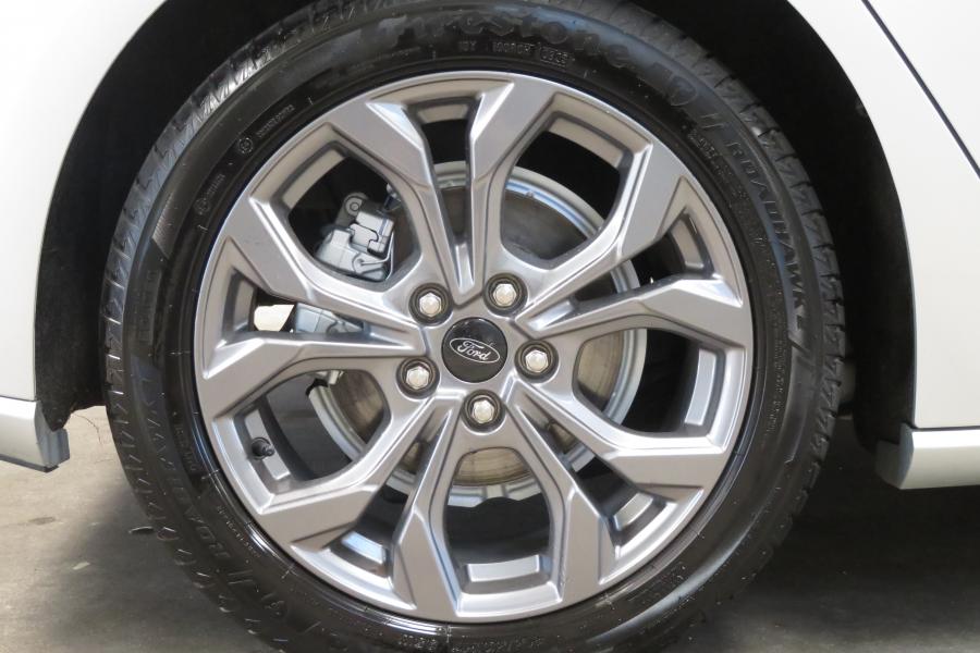 ford-focus-2023-gasolina-999cc