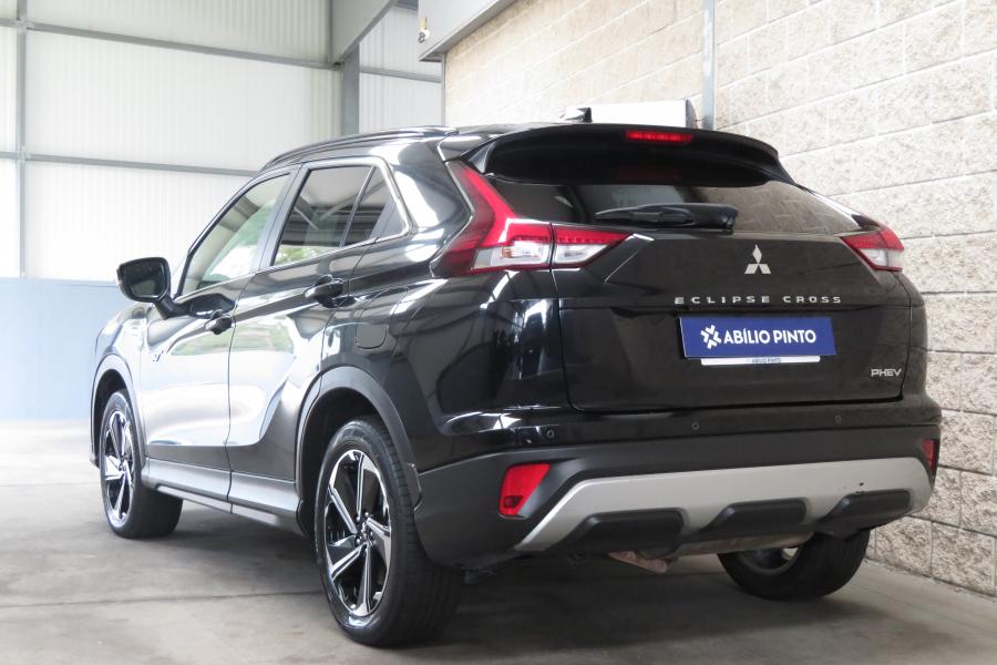mitsubishi-eclipse-cross-2022-hibrido-a-gasolina-2360cc