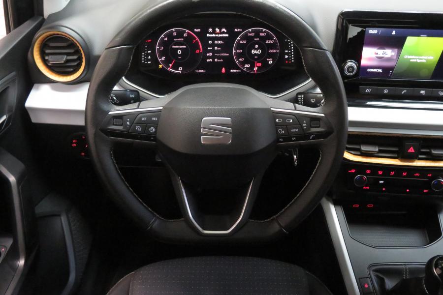 seat-arona-2023-gasolina-999cc