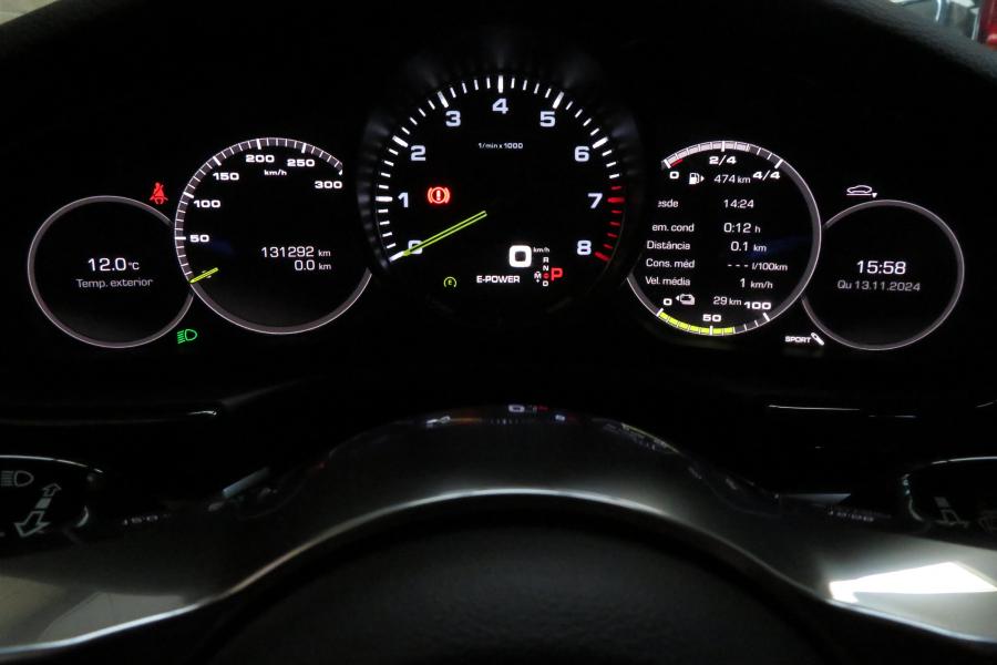 porsche-panamera-2018-hibrido-a-gasolina-2894cc