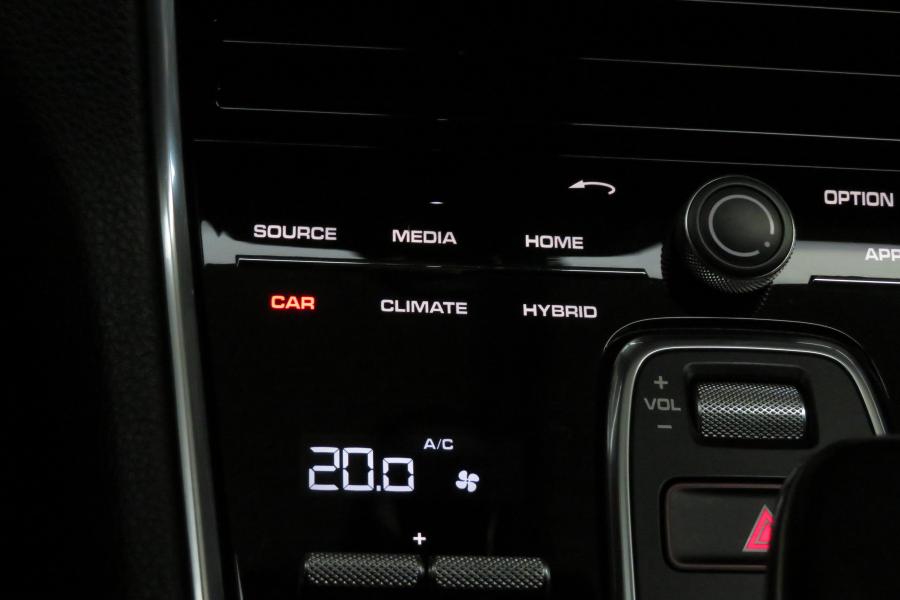 porsche-panamera-2018-hibrido-a-gasolina-2894cc
