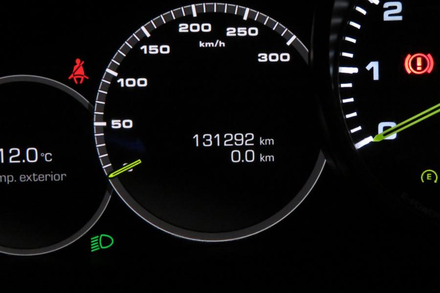 porsche-panamera-2018-hibrido-a-gasolina-2894cc