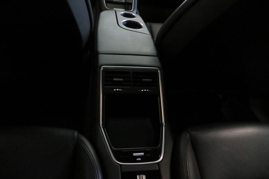 porsche-panamera-2018-hibrido-a-gasolina-2894cc