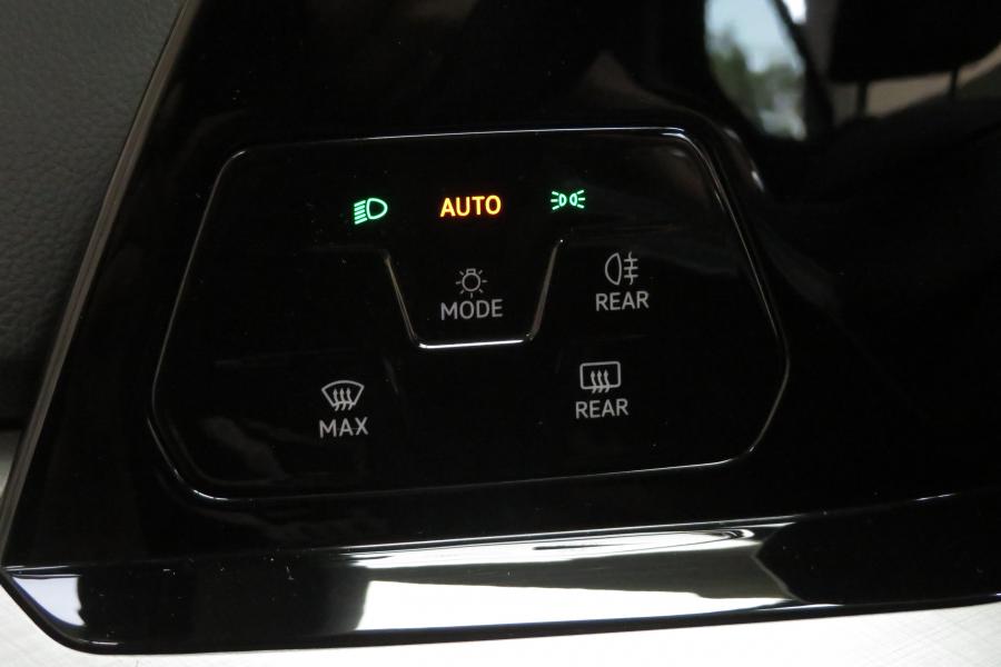 volkswagen-golf-2023-gasolina-999cc