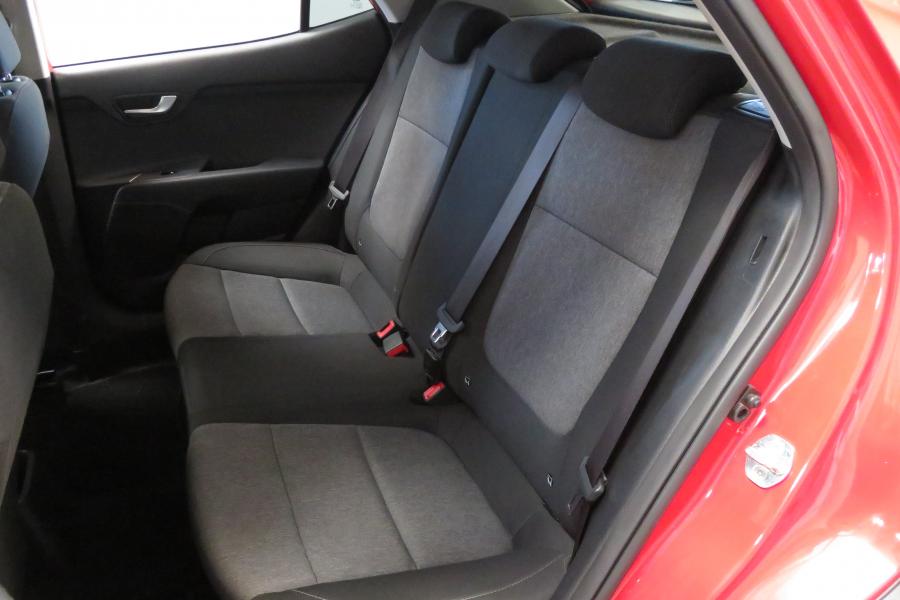 kia-stonic-2025-gasolina-1197cc