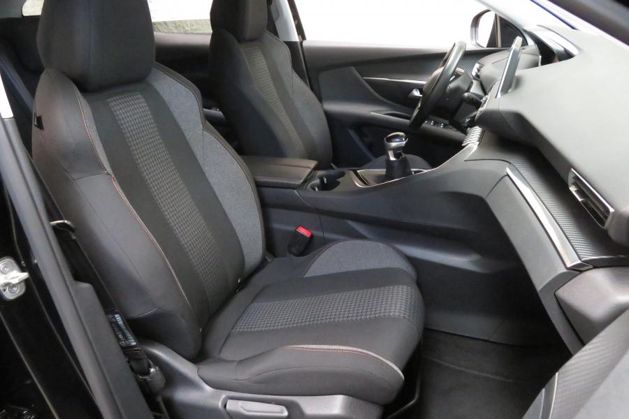 peugeot-3008-2019-diesel-1499cc