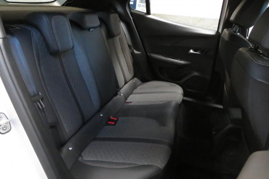 peugeot-2008-2024-gasolina-1199cc