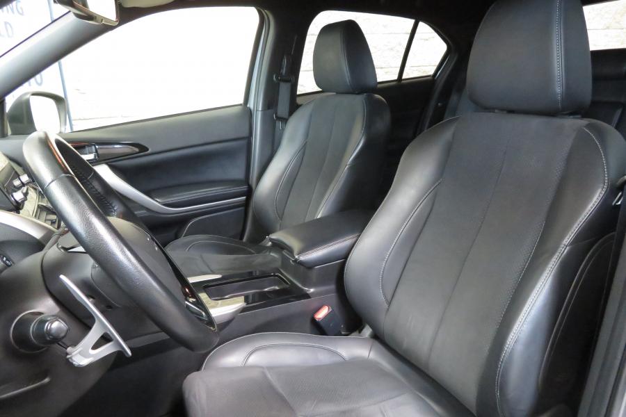 mitsubishi-eclipse-cross-2022-hibrido-a-gasolina-2360cc