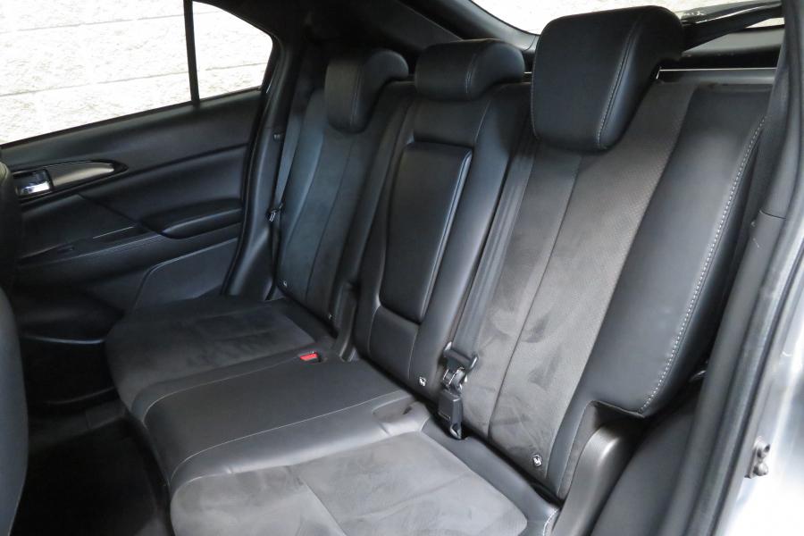 mitsubishi-eclipse-cross-2022-hibrido-a-gasolina-2360cc