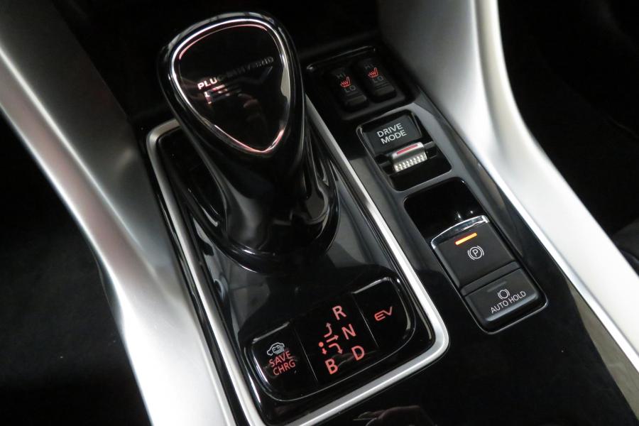 mitsubishi-eclipse-cross-2022-hibrido-a-gasolina-2360cc