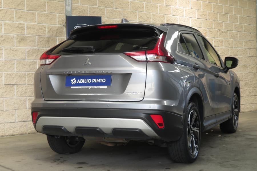 mitsubishi-eclipse-cross-2022-hibrido-a-gasolina-2360cc