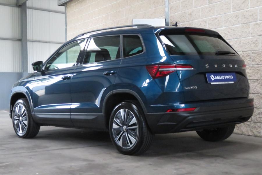skoda-karoq-2023-gasolina-999cc