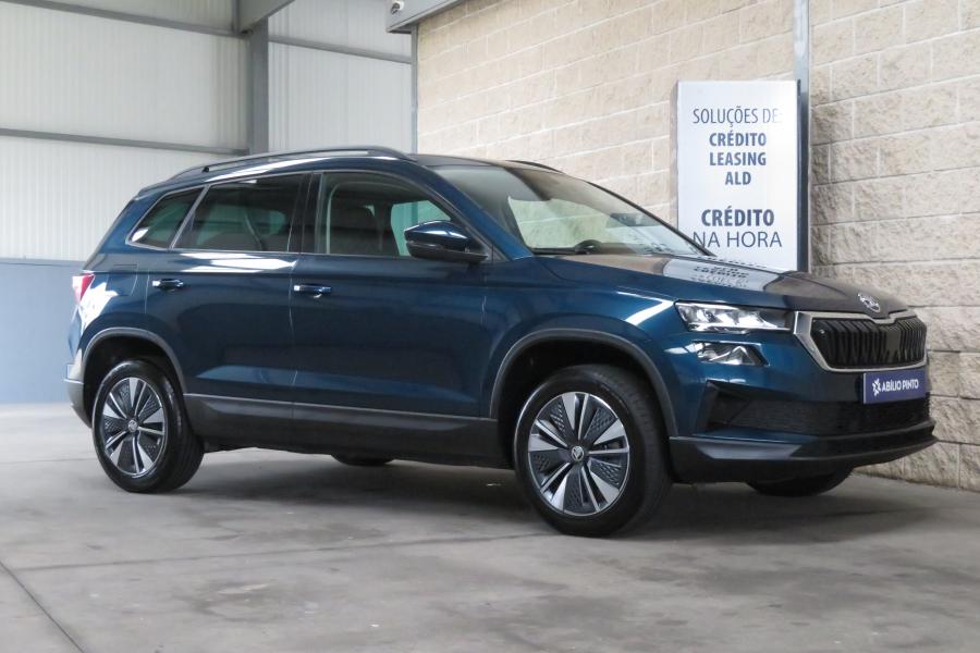 skoda-karoq-2023-gasolina-999cc
