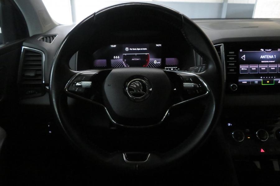skoda-karoq-2023-gasolina-999cc