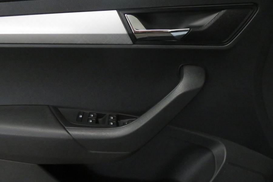skoda-karoq-2023-gasolina-999cc