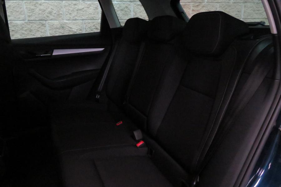 skoda-karoq-2023-gasolina-999cc