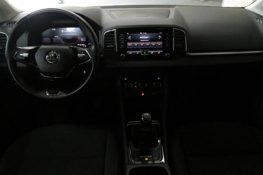 skoda-karoq-2023-gasolina-999cc