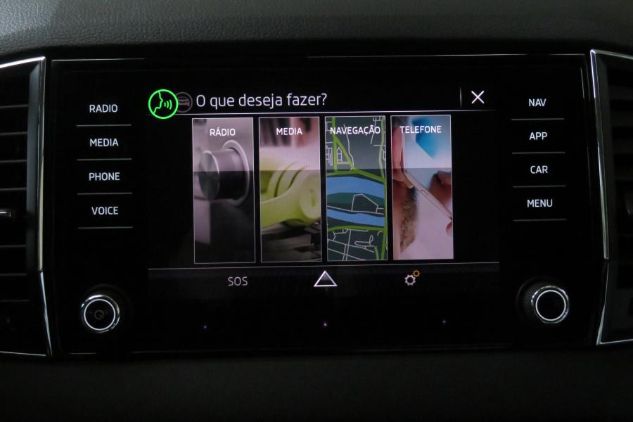 skoda-karoq-2023-gasolina-999cc