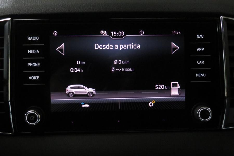skoda-karoq-2023-gasolina-999cc