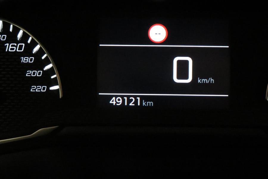 peugeot-208-2023-gasolina-1199cc