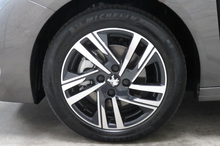 peugeot-208-2023-gasolina-1199cc