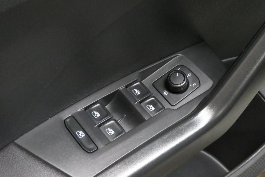 volkswagen-t-cross-2023-gasolina-999cc