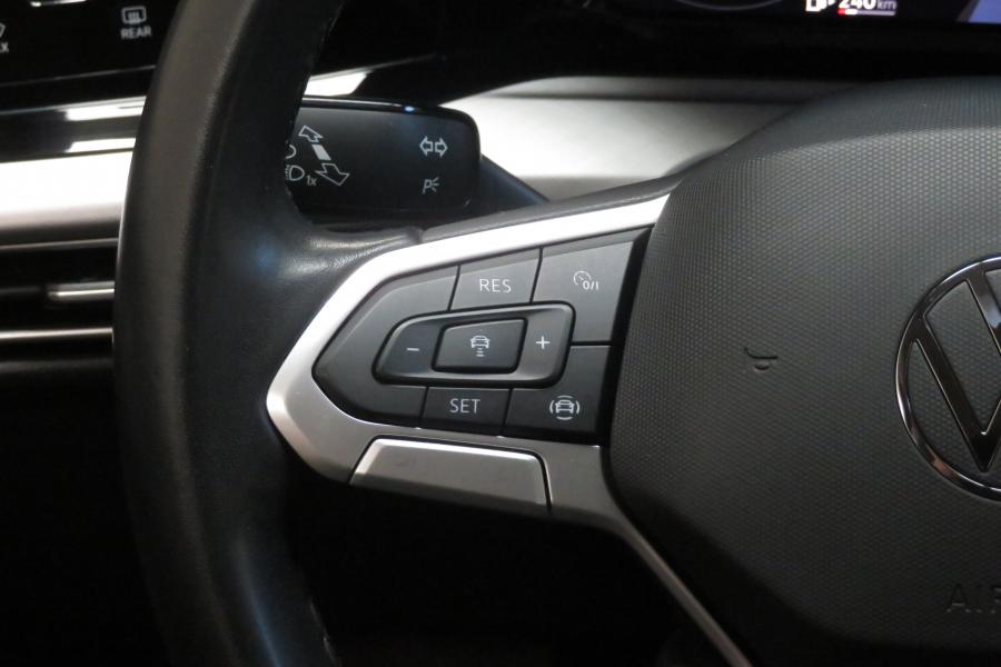 volkswagen-golf-2023-gasolina-999cc