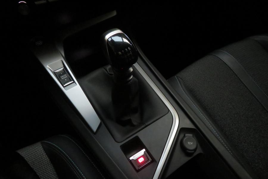 peugeot-308-2024-gasolina-1199cc