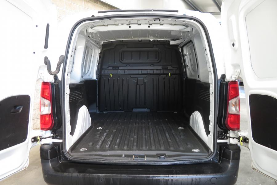 opel-combo-2022-diesel-1499cc