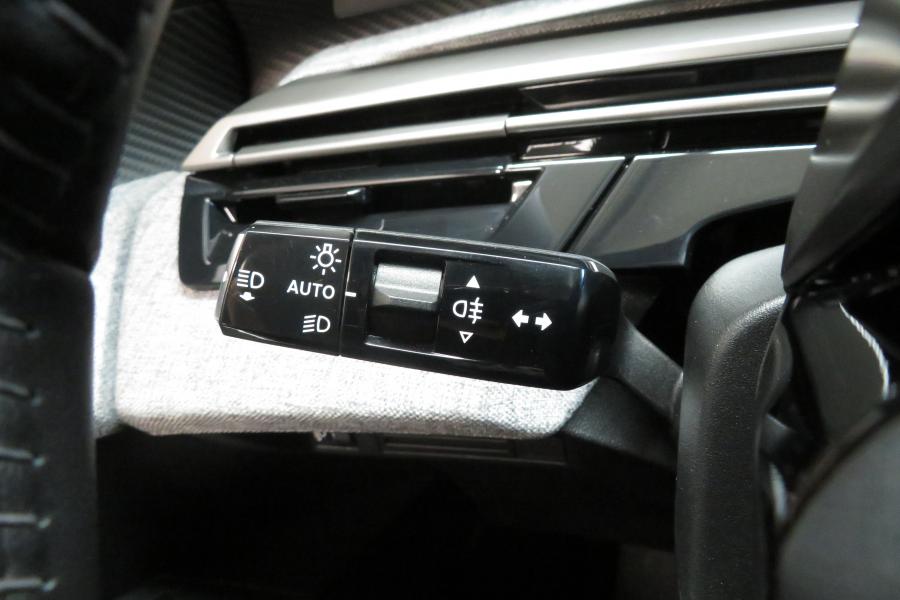 peugeot-5008-2025-gasolina-1199cc