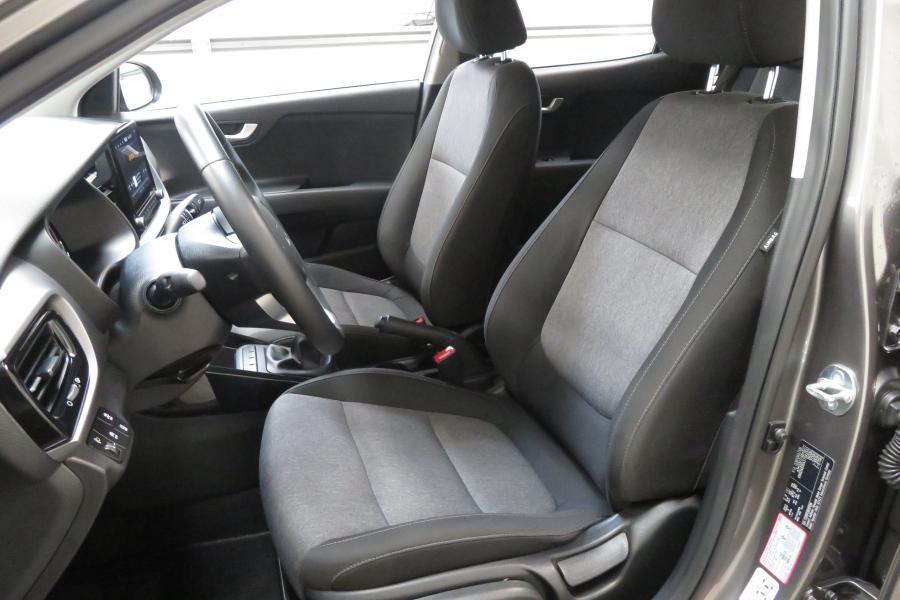 kia-stonic-2025-gasolina-1197cc