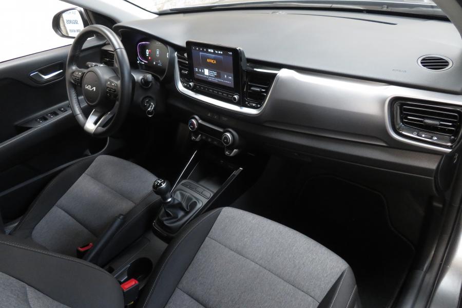kia-stonic-2025-gasolina-1197cc