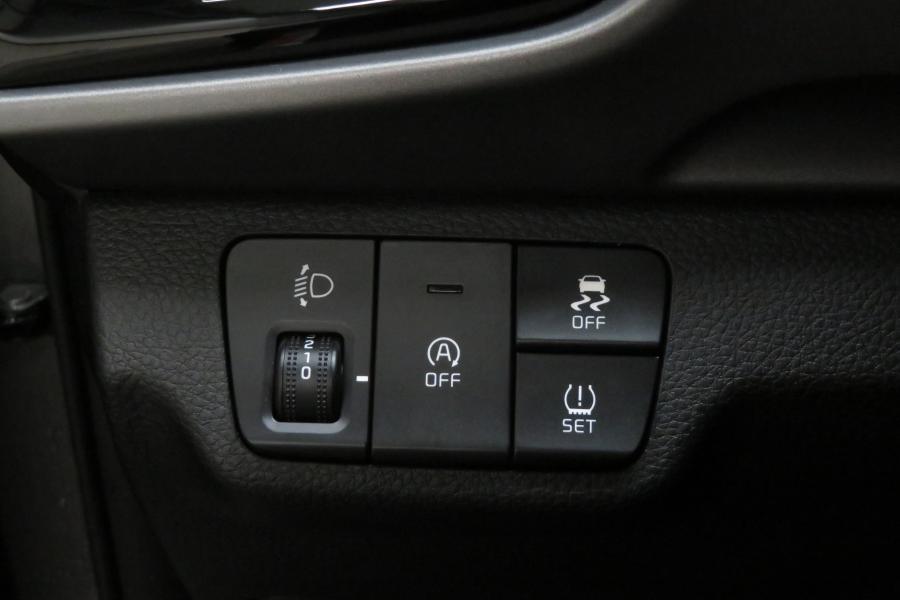 kia-stonic-2025-gasolina-1197cc