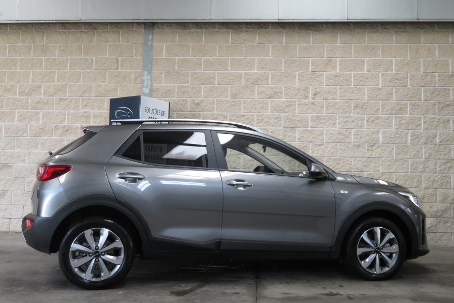 kia-stonic-2025-gasolina-1197cc
