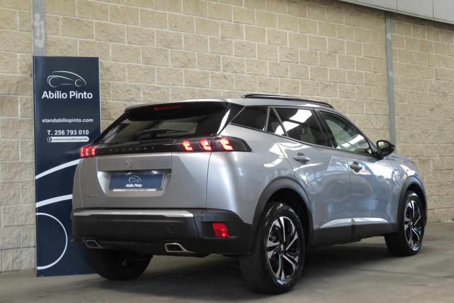 peugeot-2008-2023-gasolina-1199cc