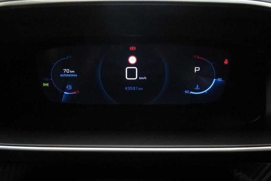 peugeot-2008-2023-gasolina-1199cc