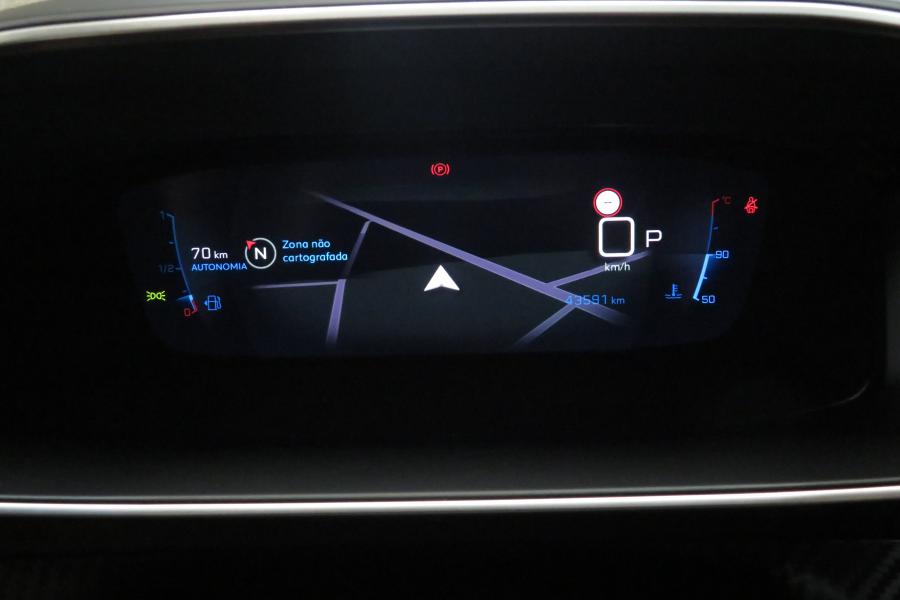 peugeot-2008-2023-gasolina-1199cc