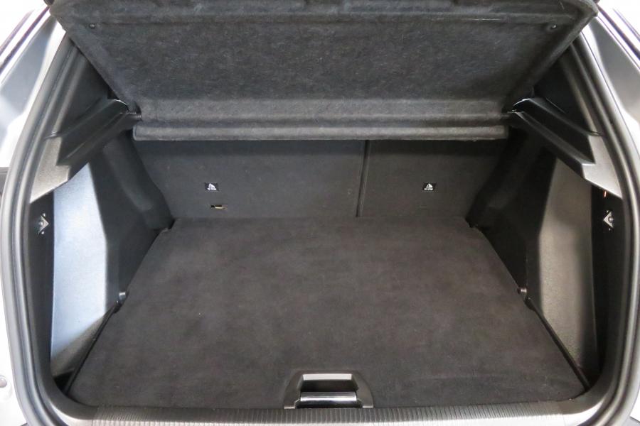 peugeot-2008-2023-gasolina-1199cc