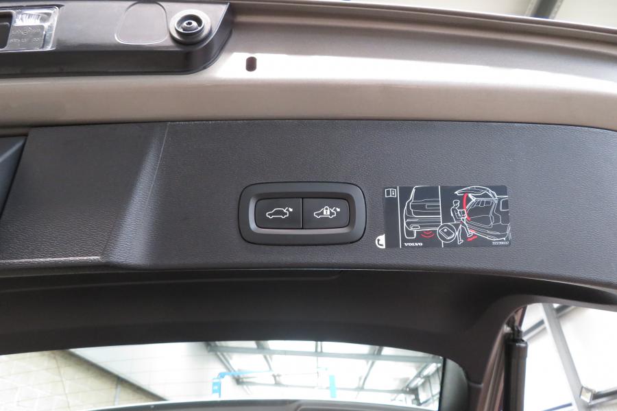 volvo-xc40-2022-hibrido-a-gasolina-1477cc